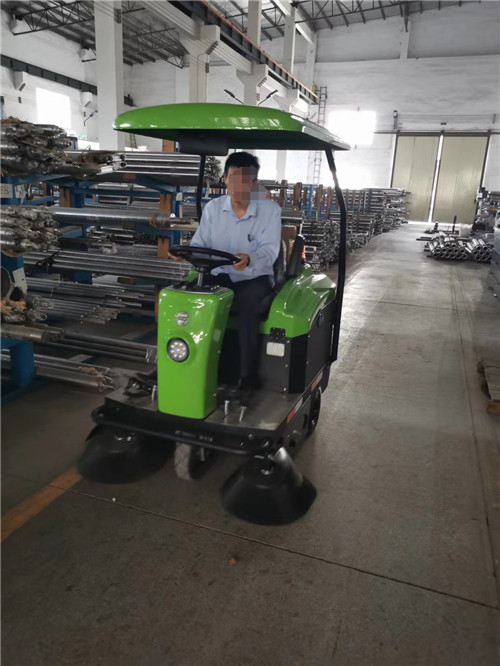 北海電動掃地車.jpg